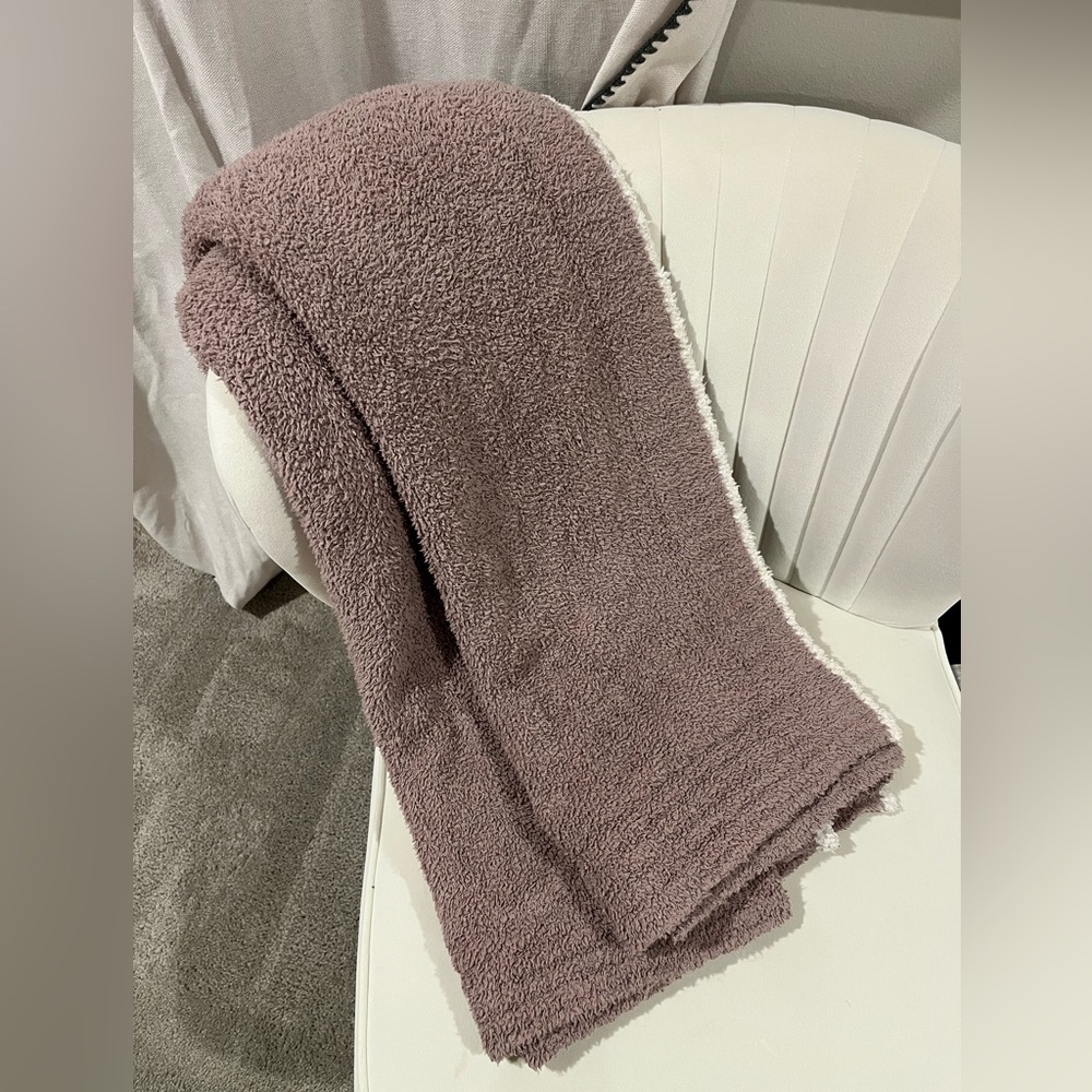 Barefoot Dreams Cozy Chic Blanket 1x - purple with white trim
